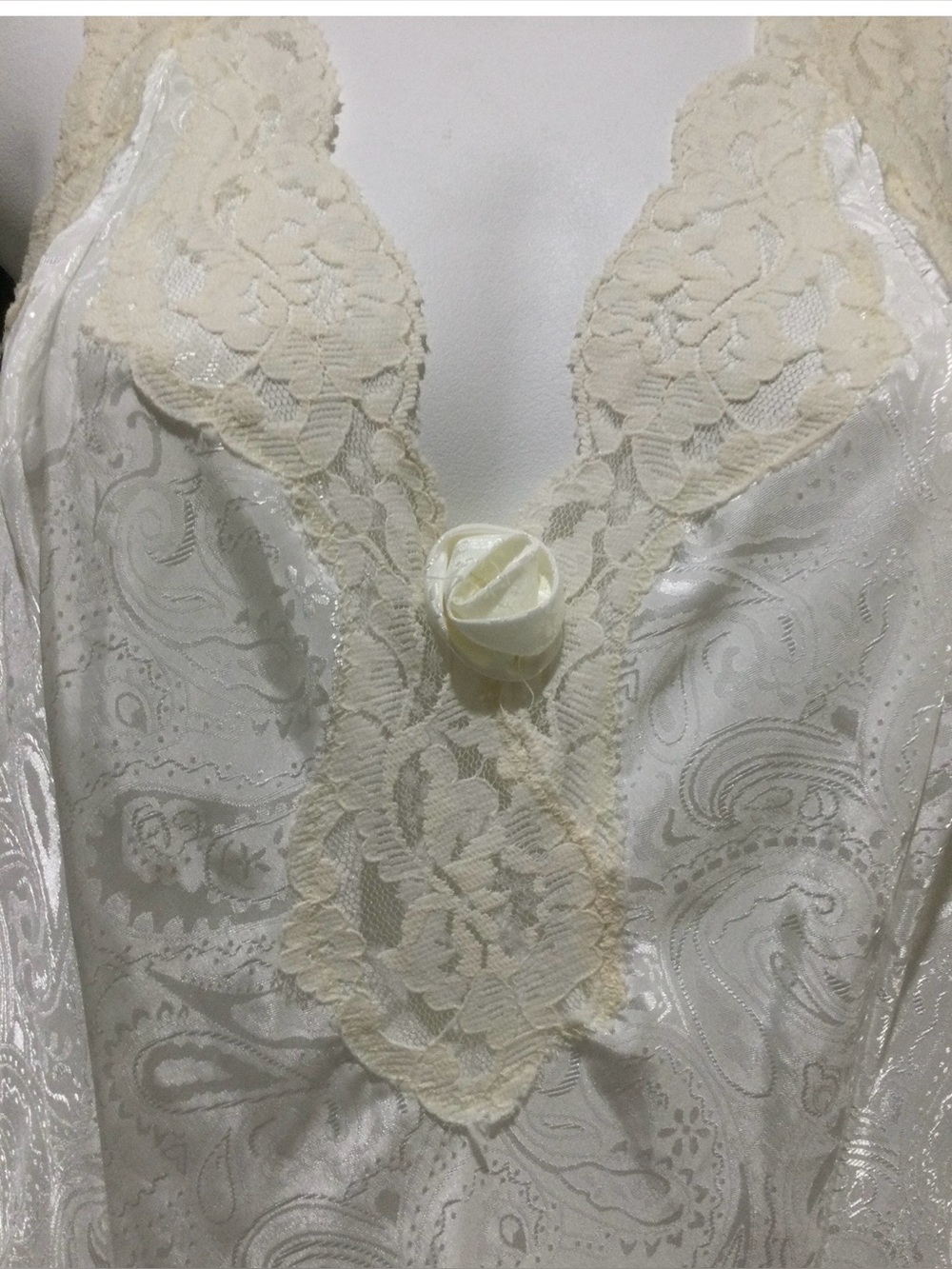 Vintage Val Mode lingerie fit/flare Floor
Length Satin/Lace see photo for size